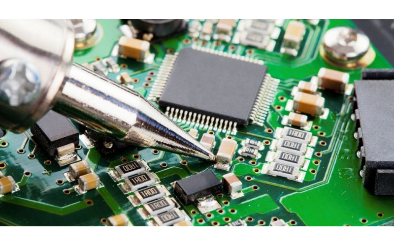 PCBA加工中的電烙鐵焊錫到底有沒有毒？